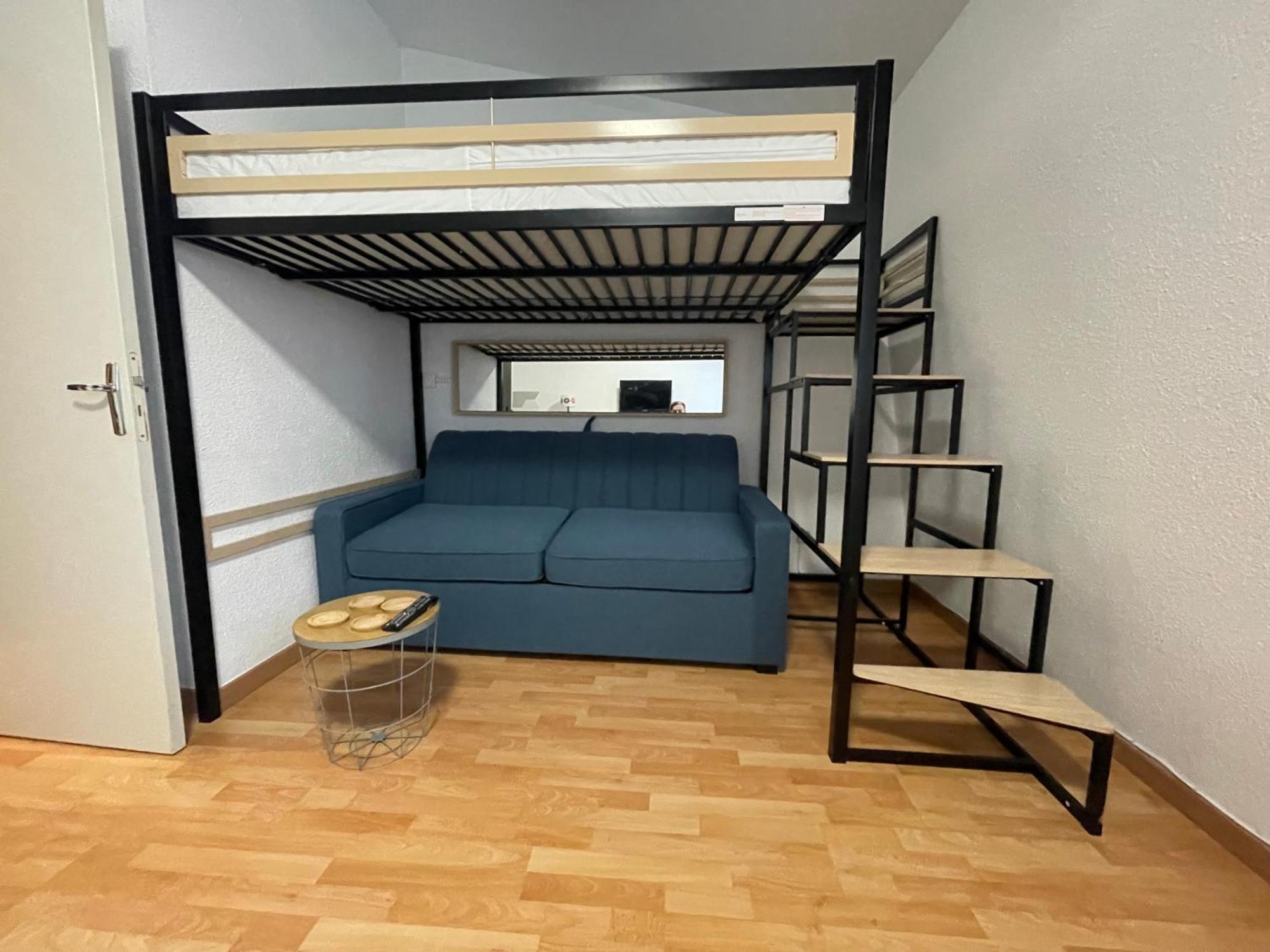 Studio Isard, Wifi Et Parking Gratuit, Navette Gratuite Au Pied De La Residence, Possibilite Forfait Menage Et Location Linge De Lit Et Toilette, A 10 Minutes A Pied Du Centre Ville Font-Romeu-Odeillo-Via Exterior photo